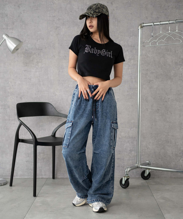 デニム中濃加工 モデル：160cm M着用