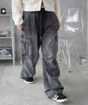 デニムブラックソノタ モデル：160cm M着用