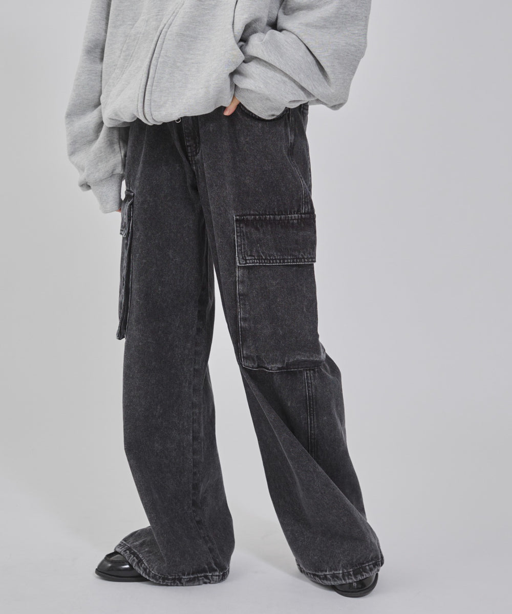 デニムブラックソノタ モデル：162cm M着用