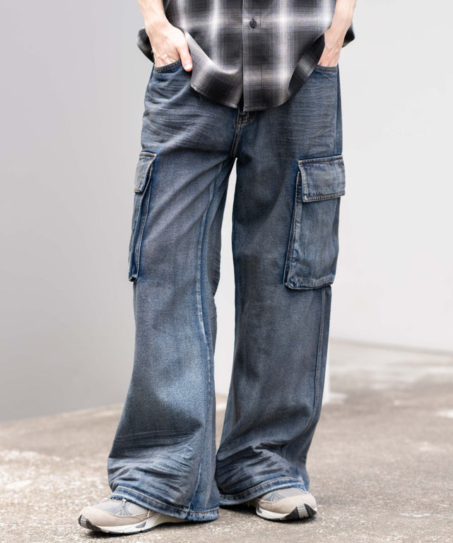 デニム淡加工 モデル：175cm L着用