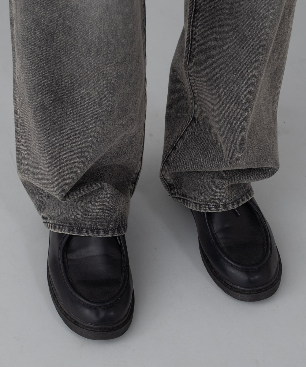 ストレートデニムパンツ