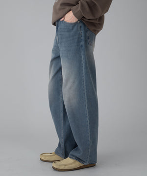 デニム中濃加工 モデル：178cm L着用