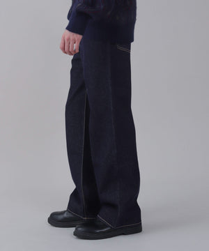 デニムインディゴ モデル：178cm L着用