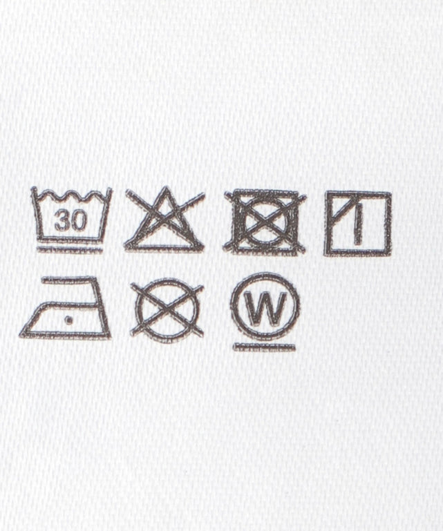 ストレートデニムパンツ