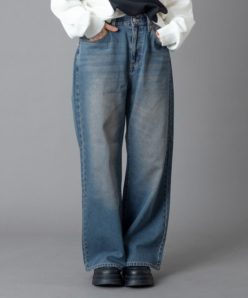 デニム中濃 モデル：162cm M着用