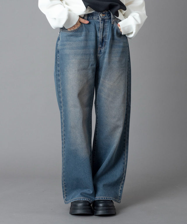 デニム中濃 モデル：162cm M着用