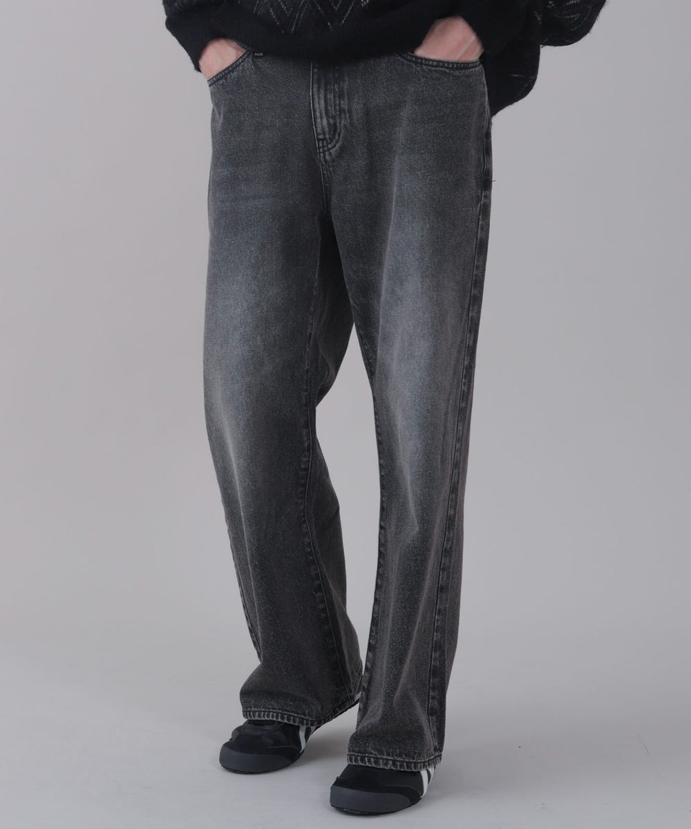 ブラック モデル：178cm L着用