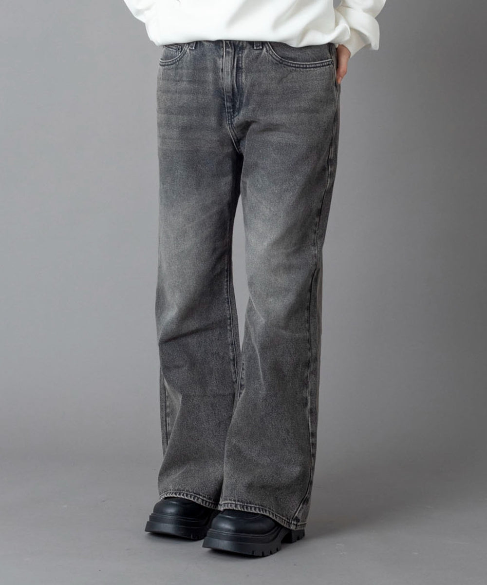 ブラック モデル：162cm M着用