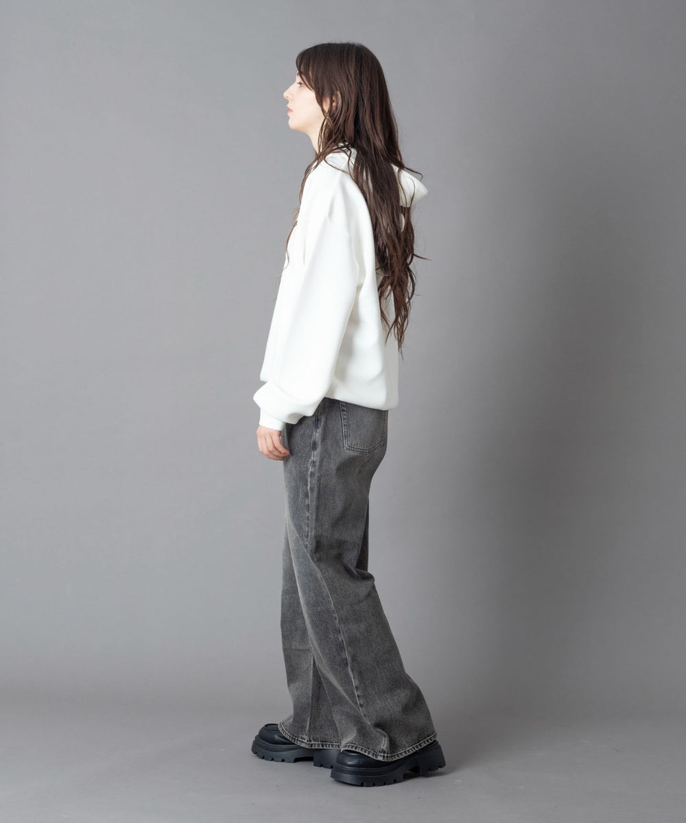 ブラック モデル：162cm M着用