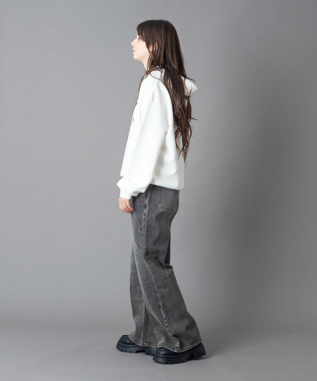 ブラック モデル：162cm M着用