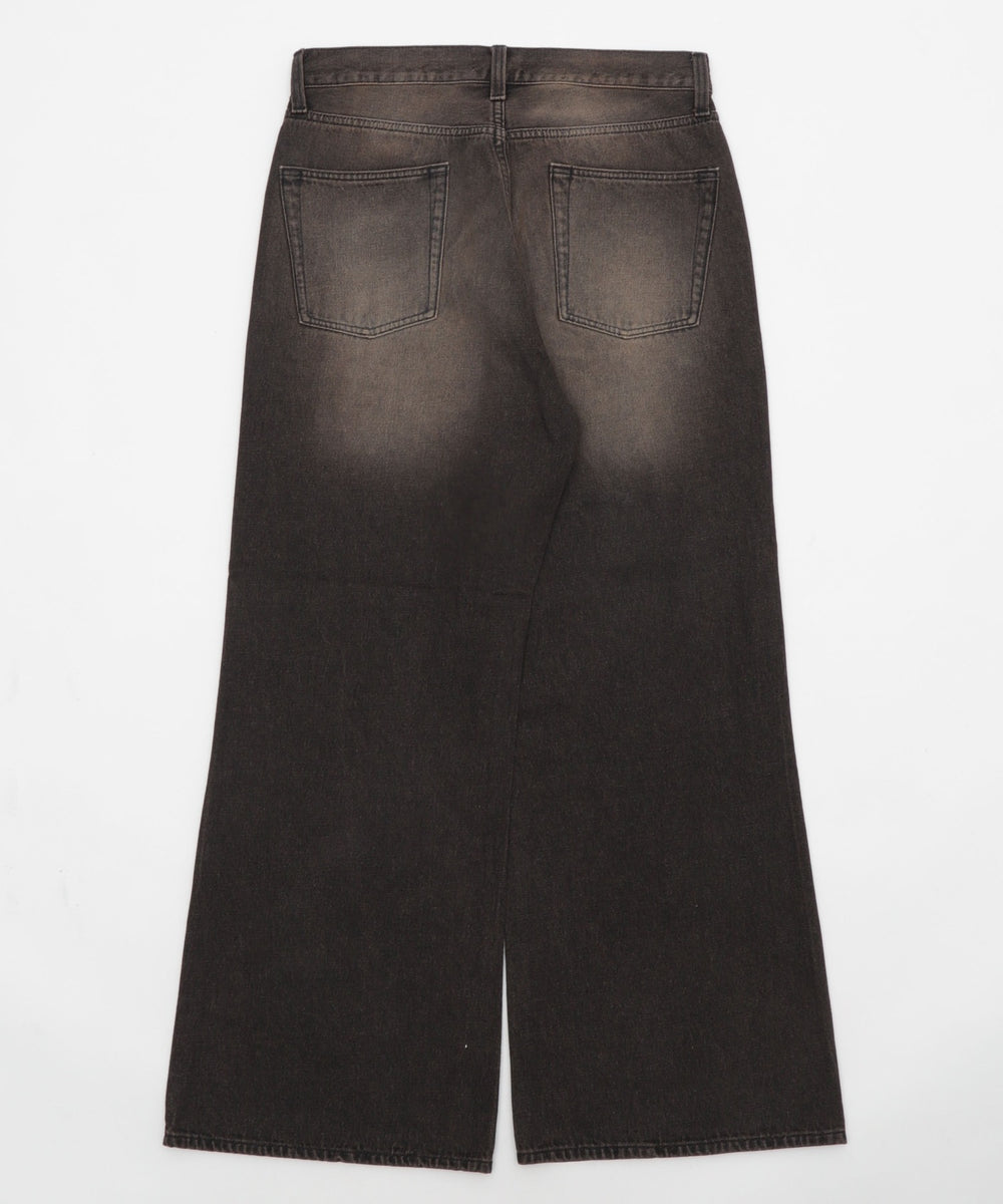 フレアデニムパンツ