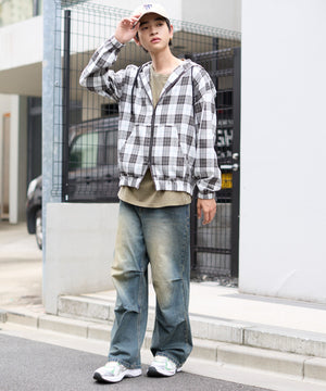 デニム中濃加工 モデル：180cm L着用