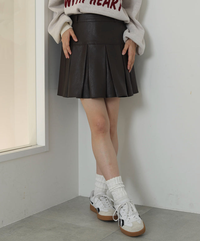 ブラウン　モデル：163cm M着用