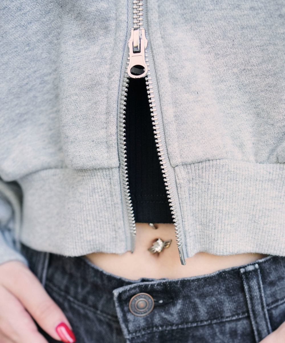 ショートZIPパーカー