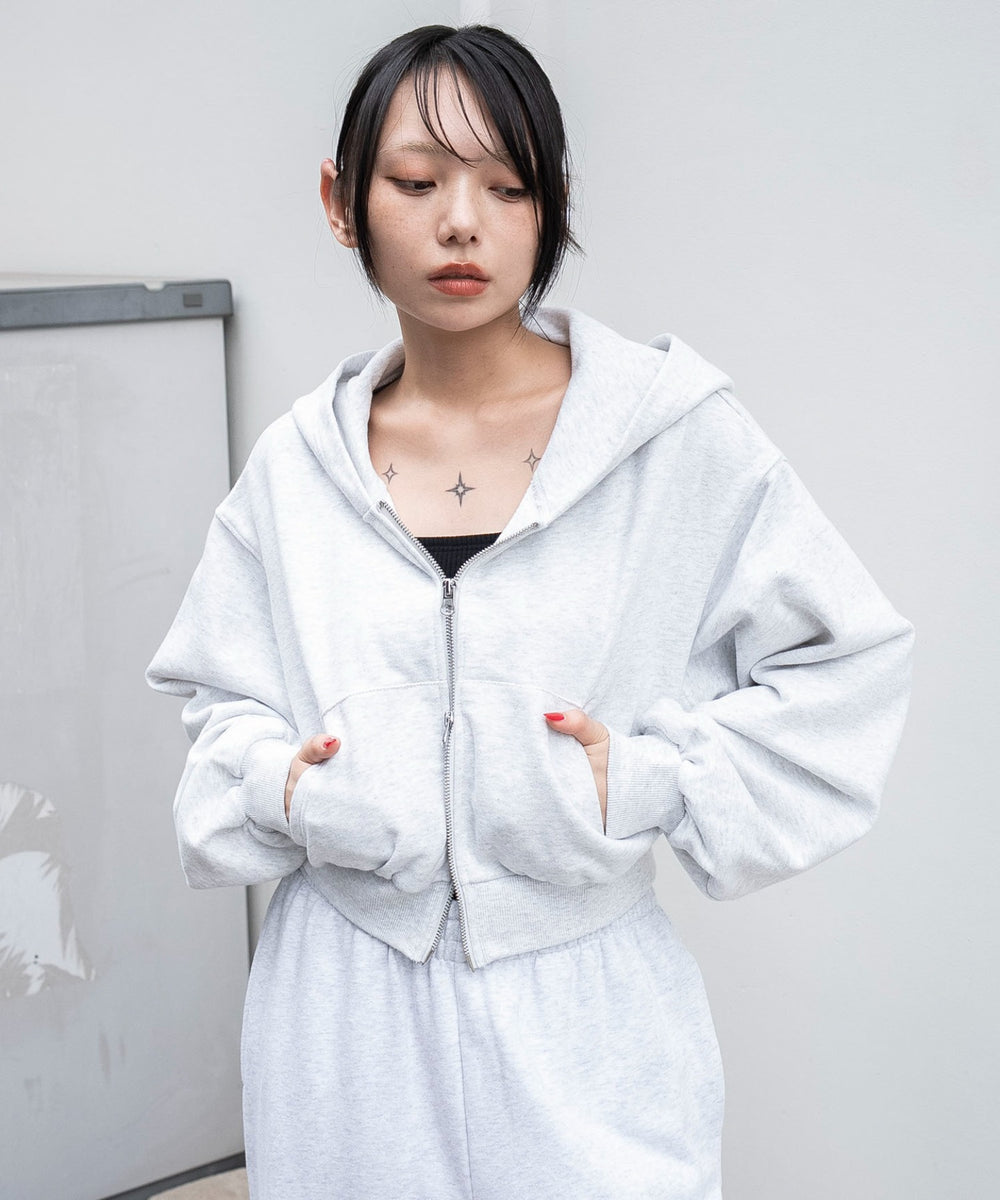 アッシュグレー　モデル：159cm F着用