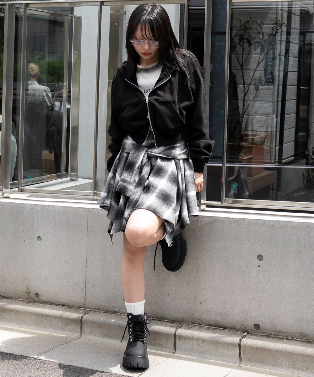 ブラック　モデル：159cm F着用