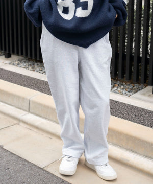 アッシュグレー　モデル：159cm XS着用