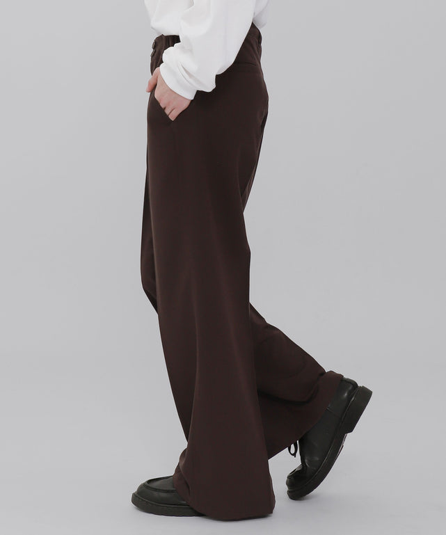 ブラウン モデル：175cm L着用