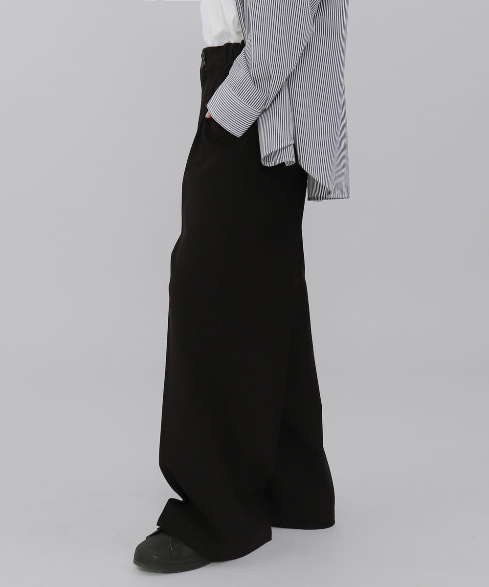 ブラック モデル：175cm L着用