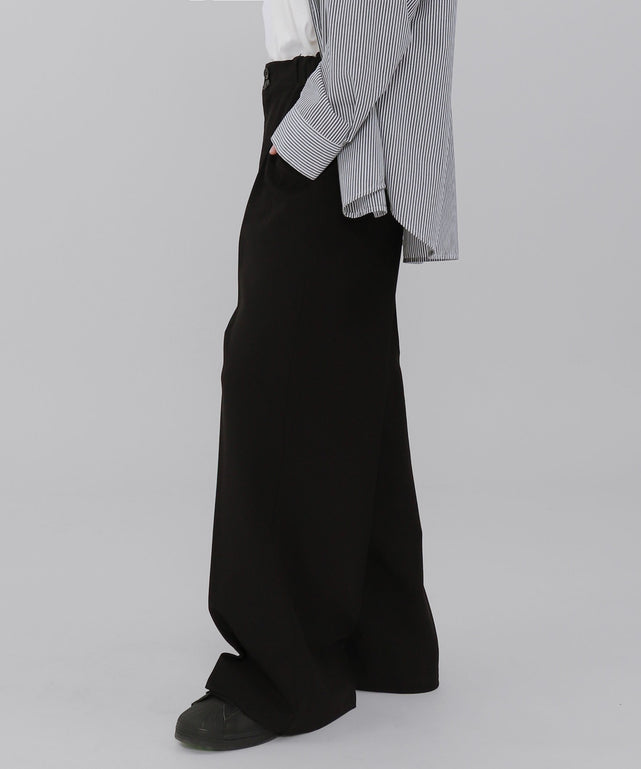 ブラック モデル：175cm L着用