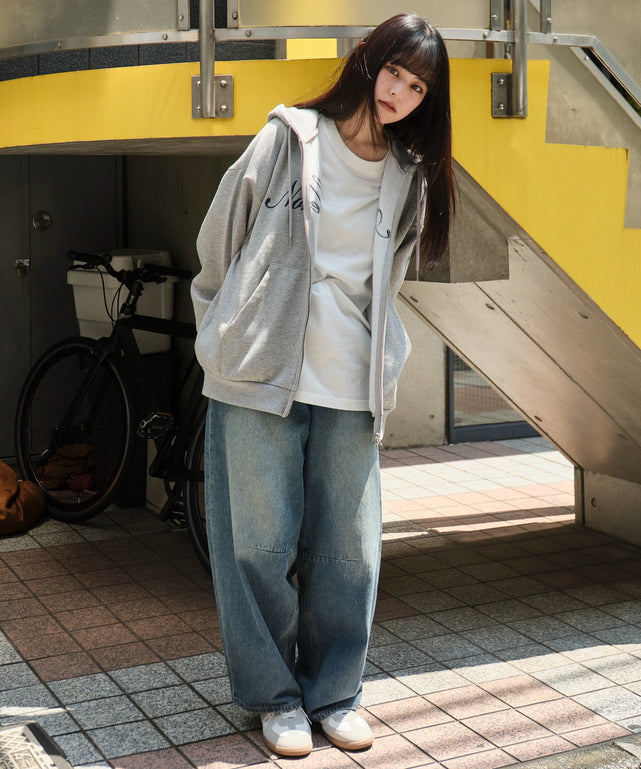 グレーソノタ　モデル：160㎝　M着用