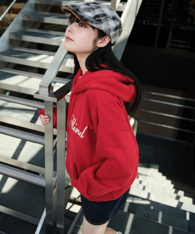 レッド　モデル：160㎝　M着用