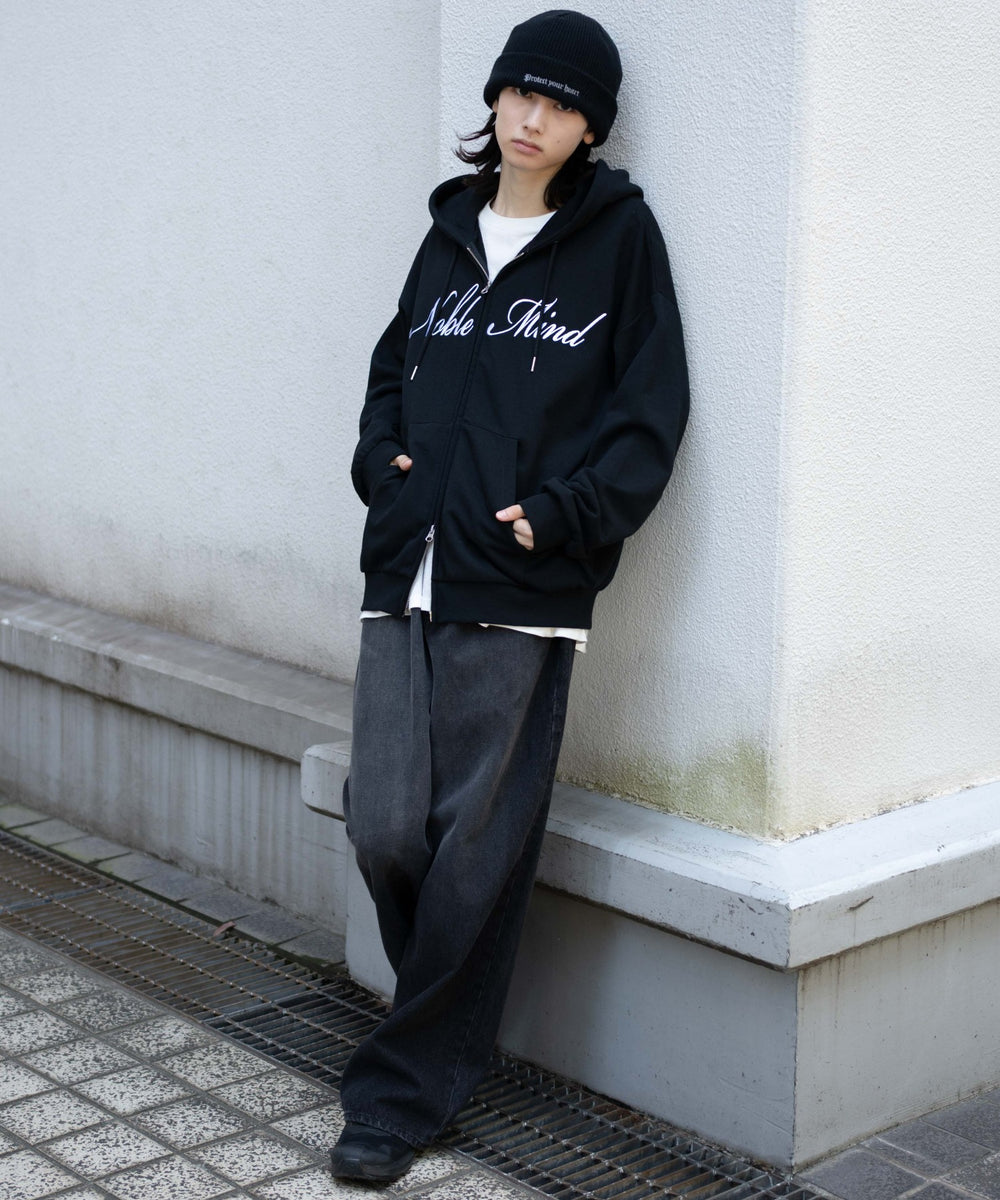 ブラック モデル：175cm L着用