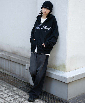 ブラック モデル：175cm L着用