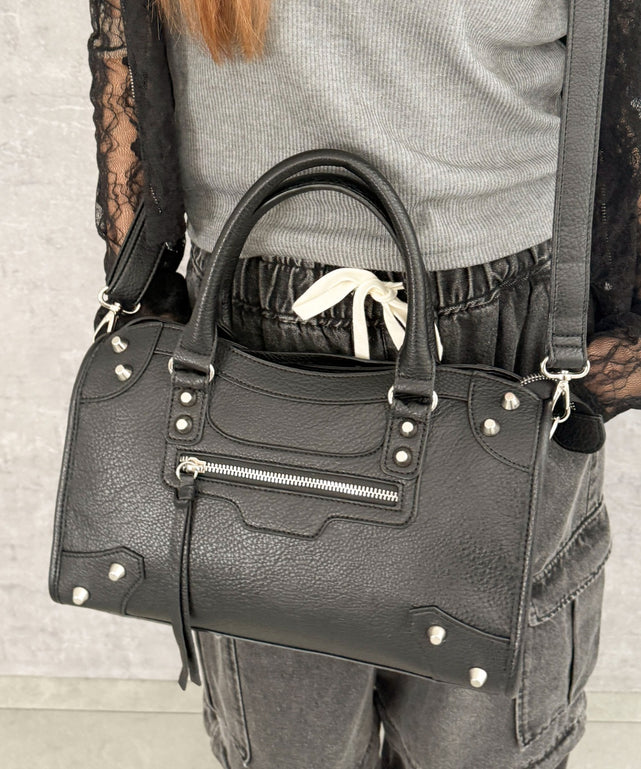 スタッズ付きブラックボストンバック ツーウェイ ストップ付き スタッズ付きブラックボストンバック ツーウェイ ストップ付き