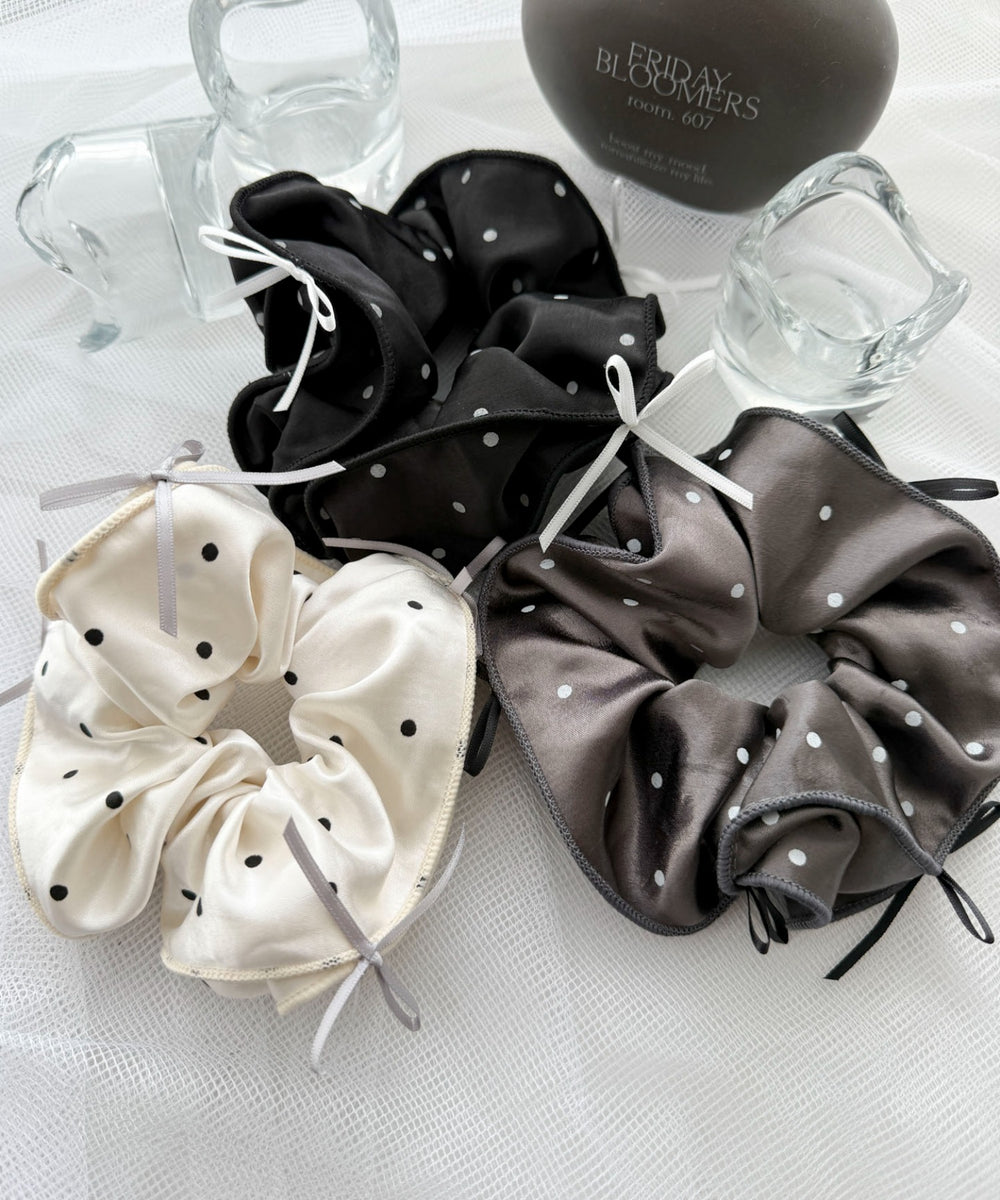 loem シュシュ　⭐︎新品未使用品 LOEM TOKYO ロエムトウキョウ ホワイト moon シュシュ - メルカリ