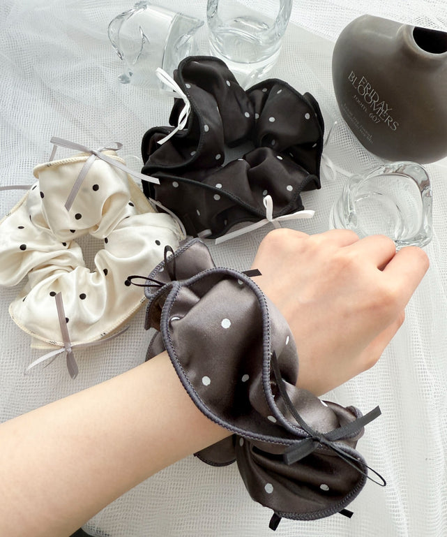 loem シュシュ　☆新品未使用品 新品•未使用】LOEM TOKYO ロエムトウキョウ ブラックmoon