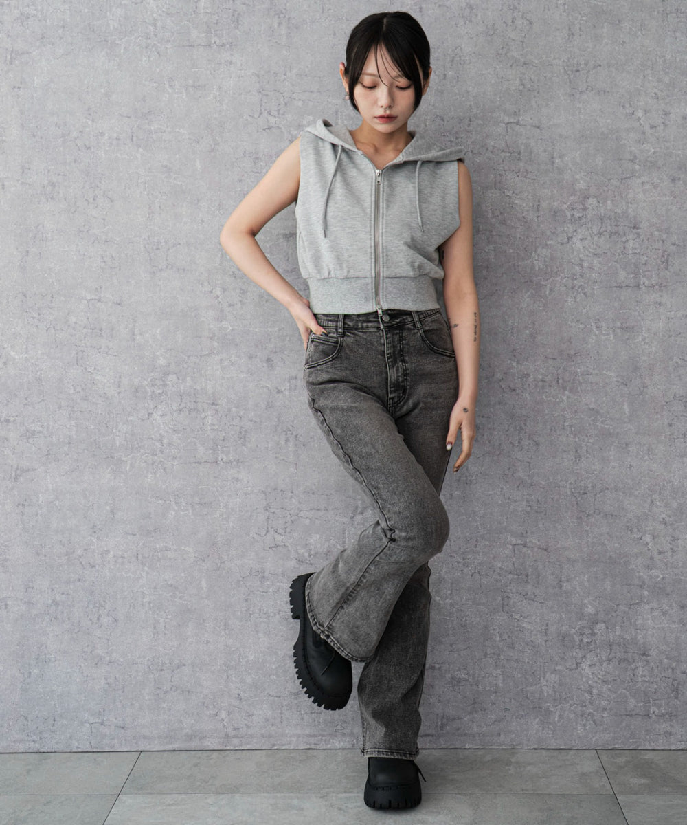 ブラック モデル：159cm M着用