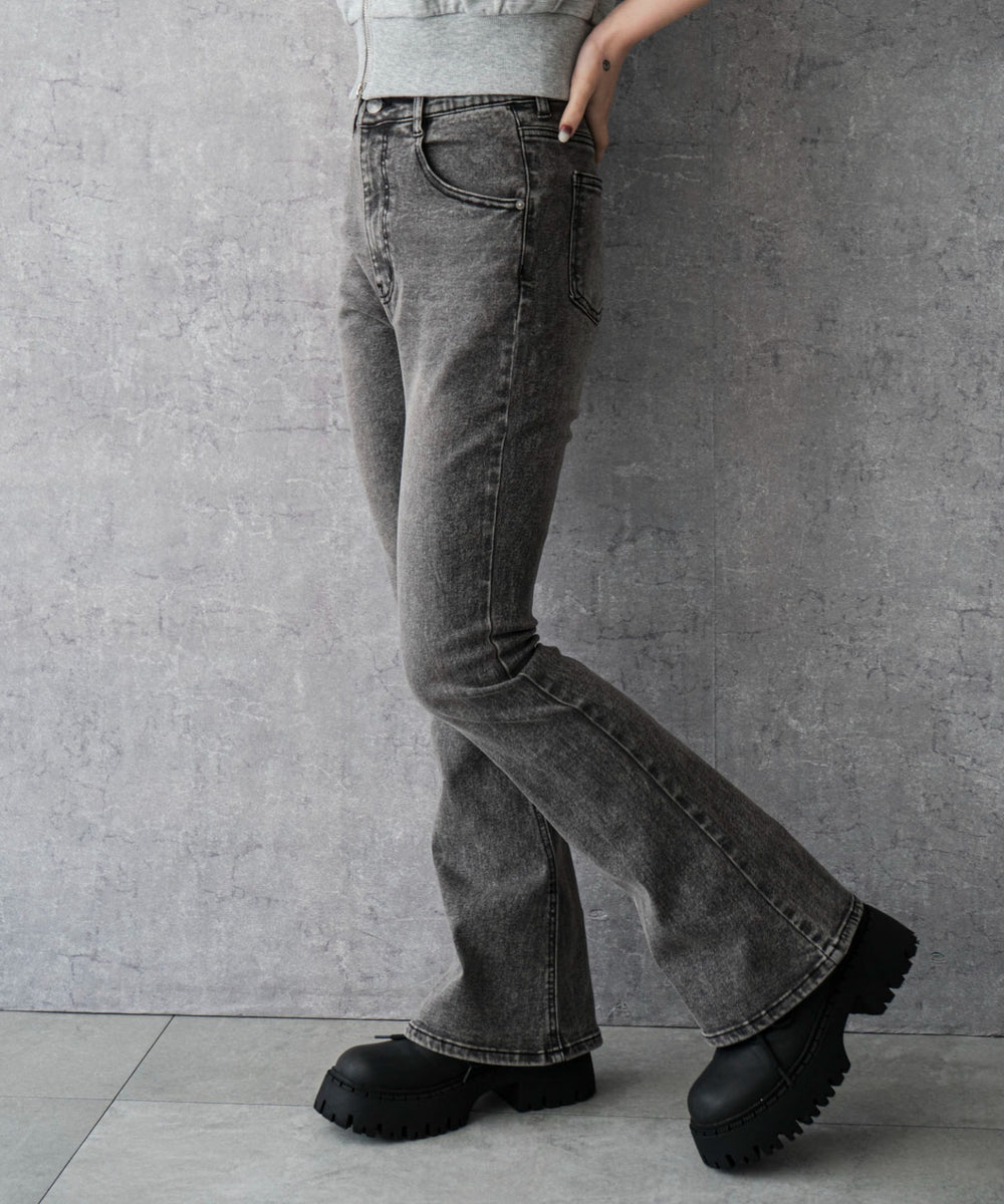 ブラック モデル：159cm M着用