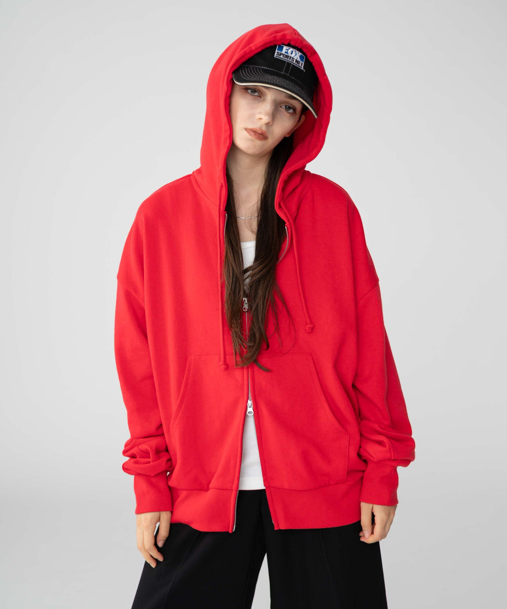 レッド モデル：162cm 　M着用