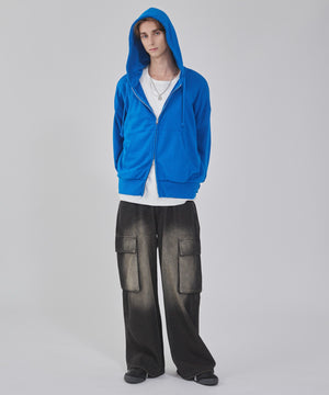 ブルー モデル：178cm L着用