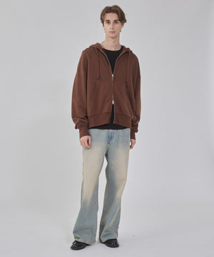 ブラウン モデル：178cm L着用