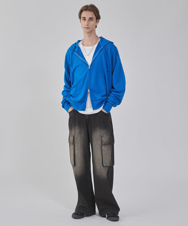 ブルー モデル：178cm L着用