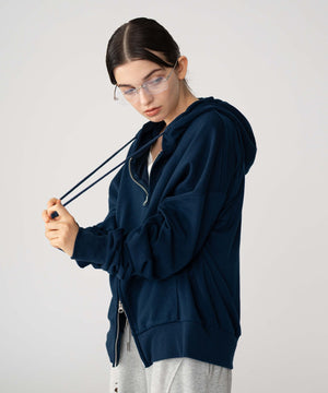 ネイビー モデル：162cm 　M着用