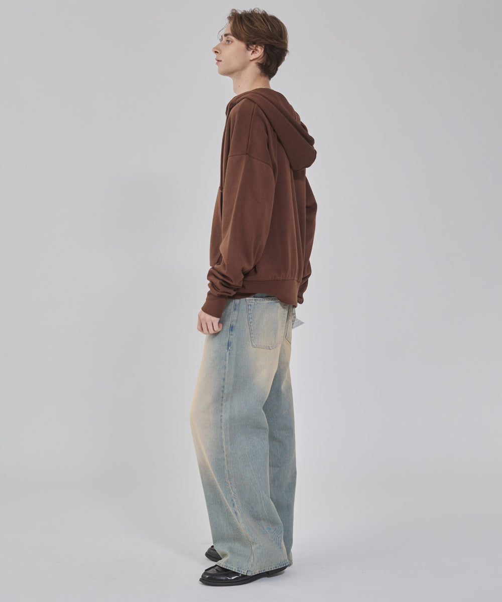 ブラウン モデル：178cm L着用