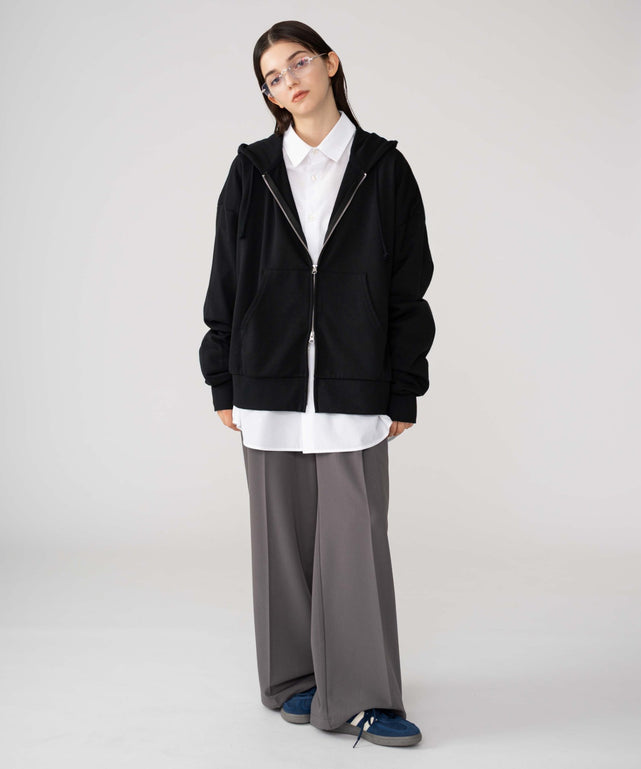 ブラック モデル：162cm 　M着用