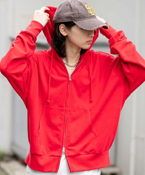 レッド モデル：175cm L着用