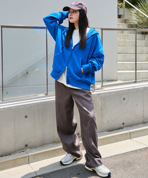 ブルー モデル：160cm L着用