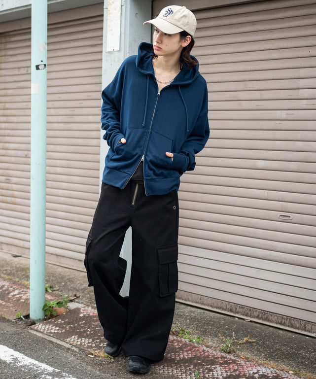 ネイビー モデル：175cm L着用