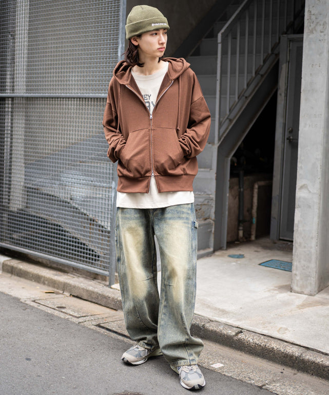 ブラウン モデル：175cm L着用