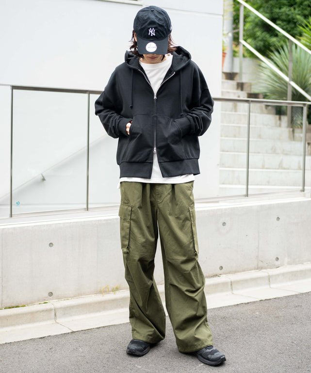 ブラック モデル：175cm L着用