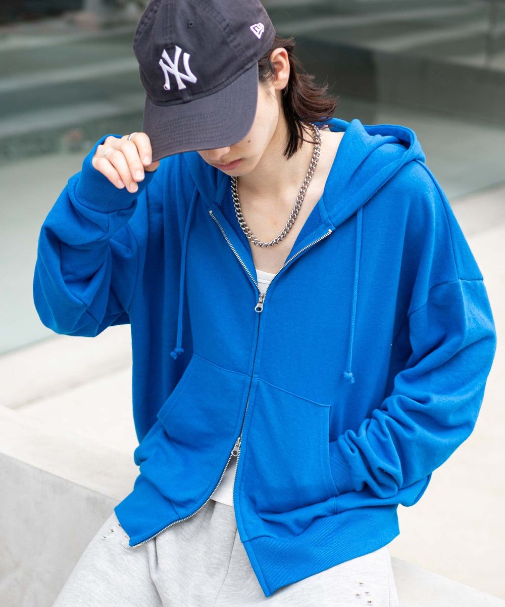 ブルー モデル：175cm L着用