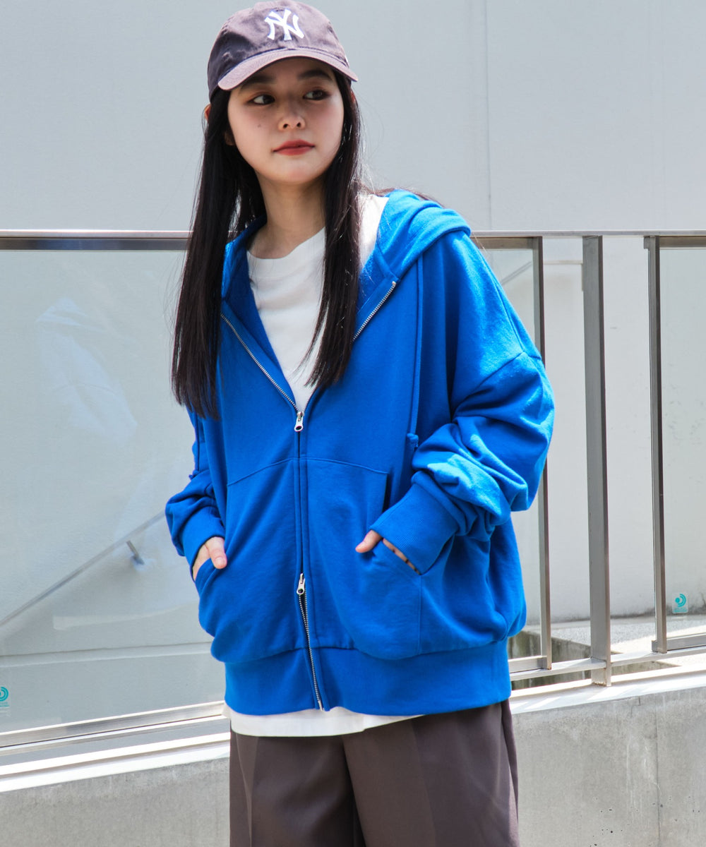 ブルー モデル：160cm L着用