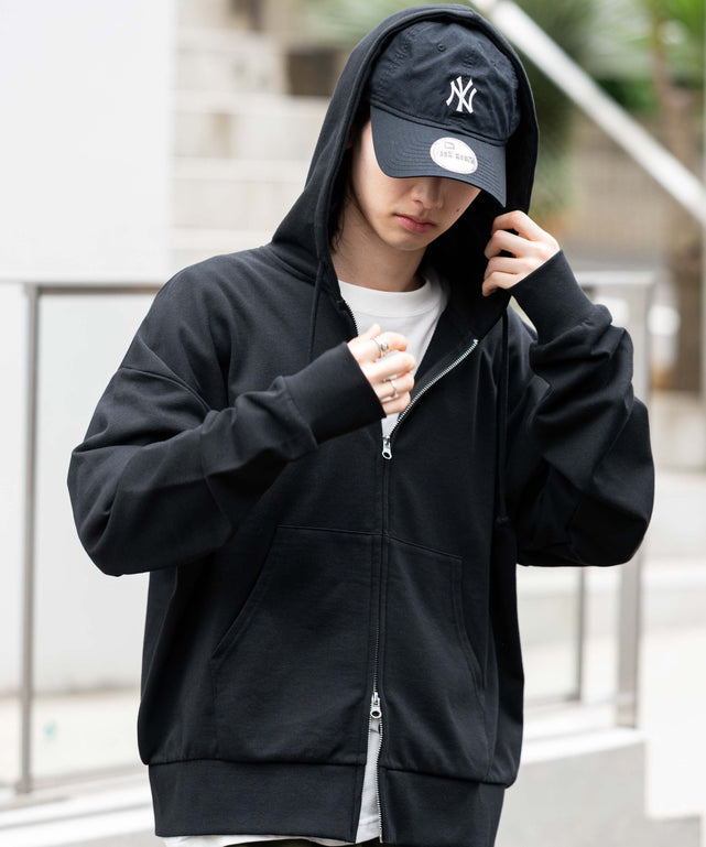 ブラック モデル：175cm L着用