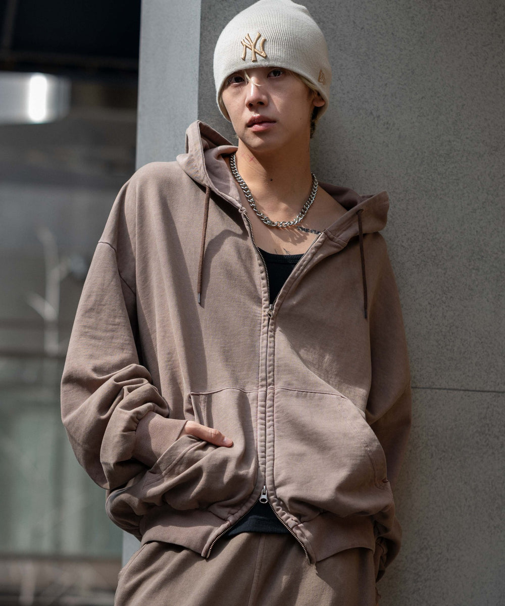 ブラウン モデル：175cm L着用