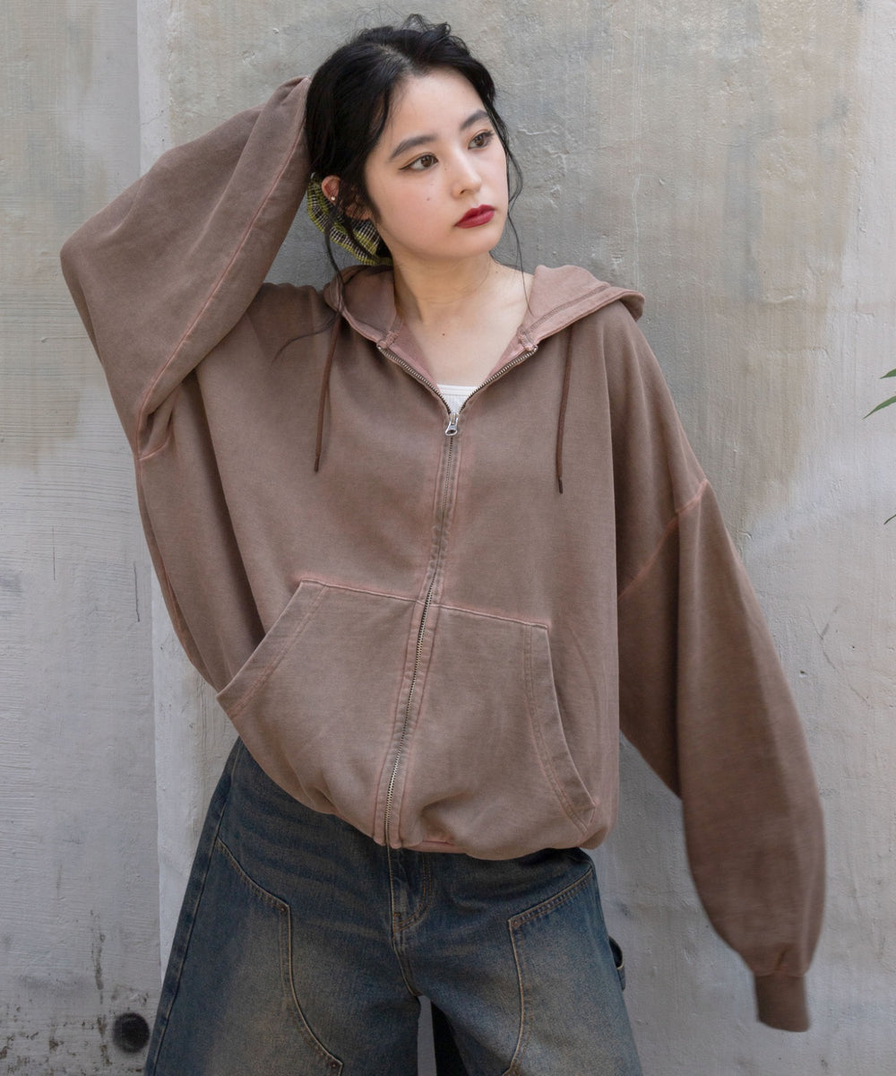 ブラウン モデル：160cm M着用